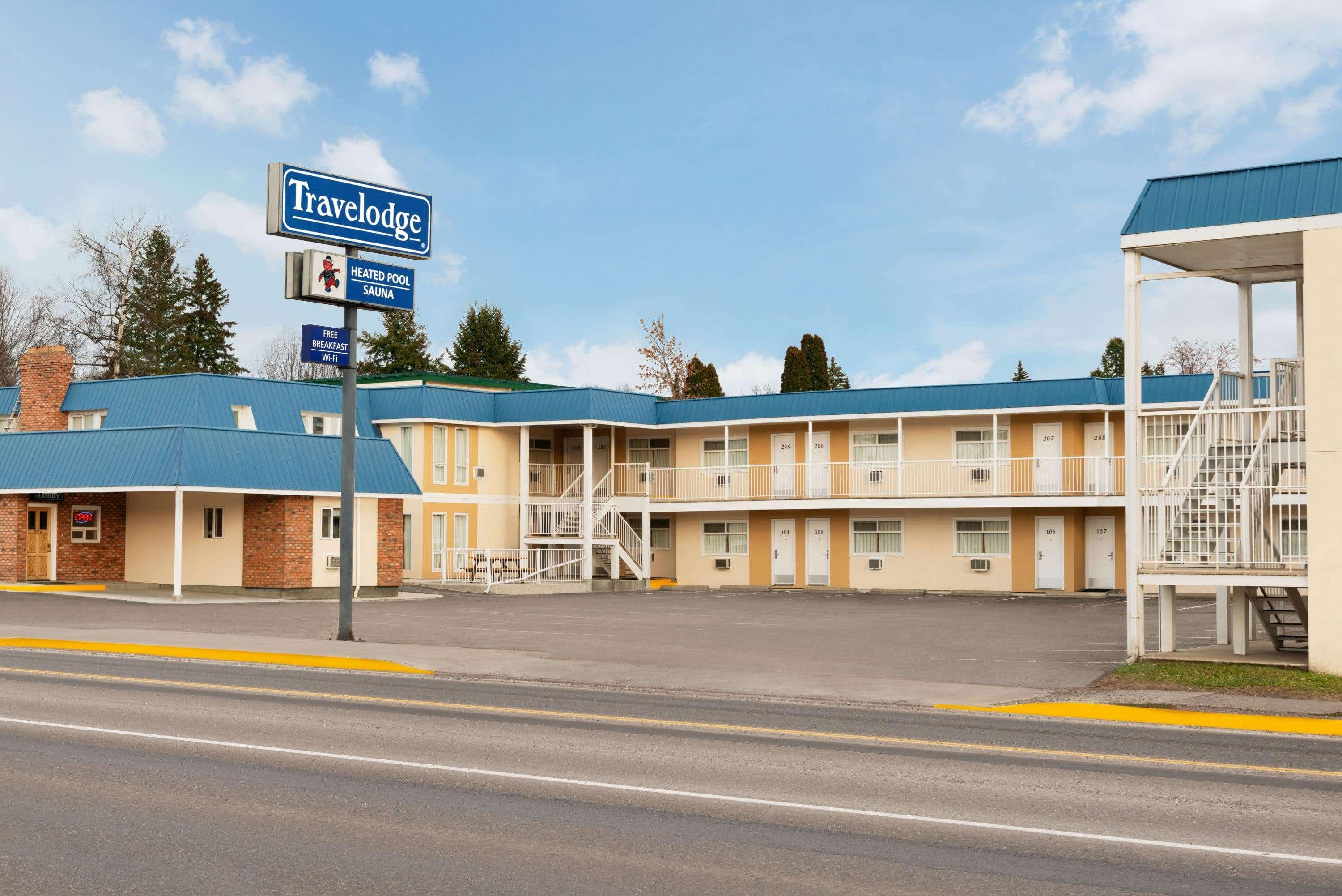 Travelodge By Wyndham Quesnel Bc Экстерьер фото