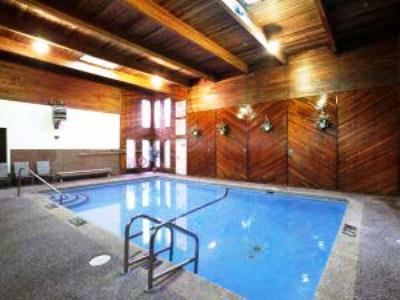 Travelodge By Wyndham Quesnel Bc Экстерьер фото